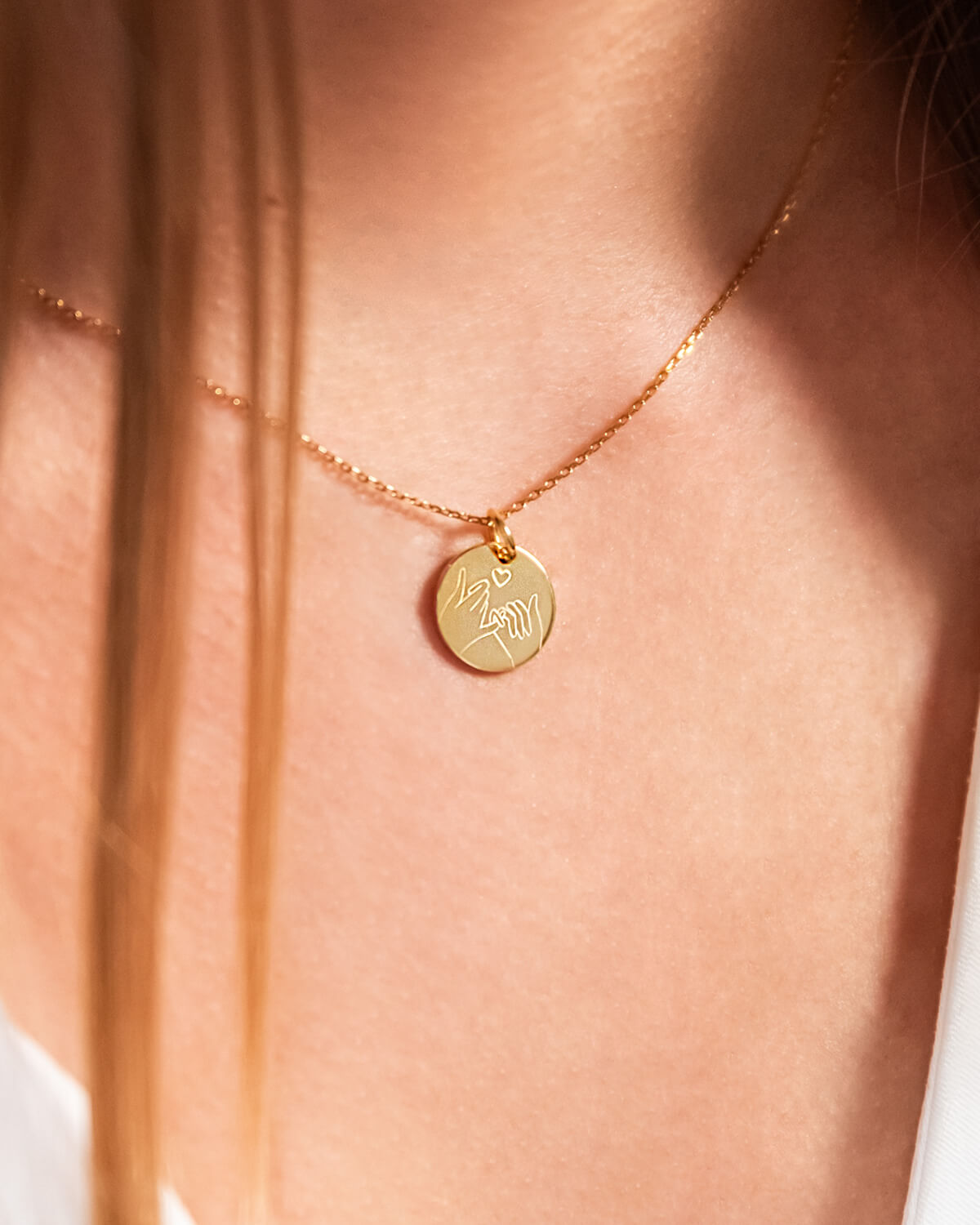 Pinky Swear - Halskette Gold mit Karte Halskette Visual Statements®