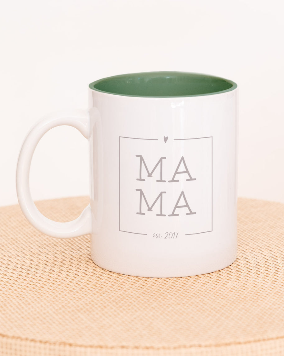 Mama est - Lalelove Tasse Dunkelgrün Tasse lalelove