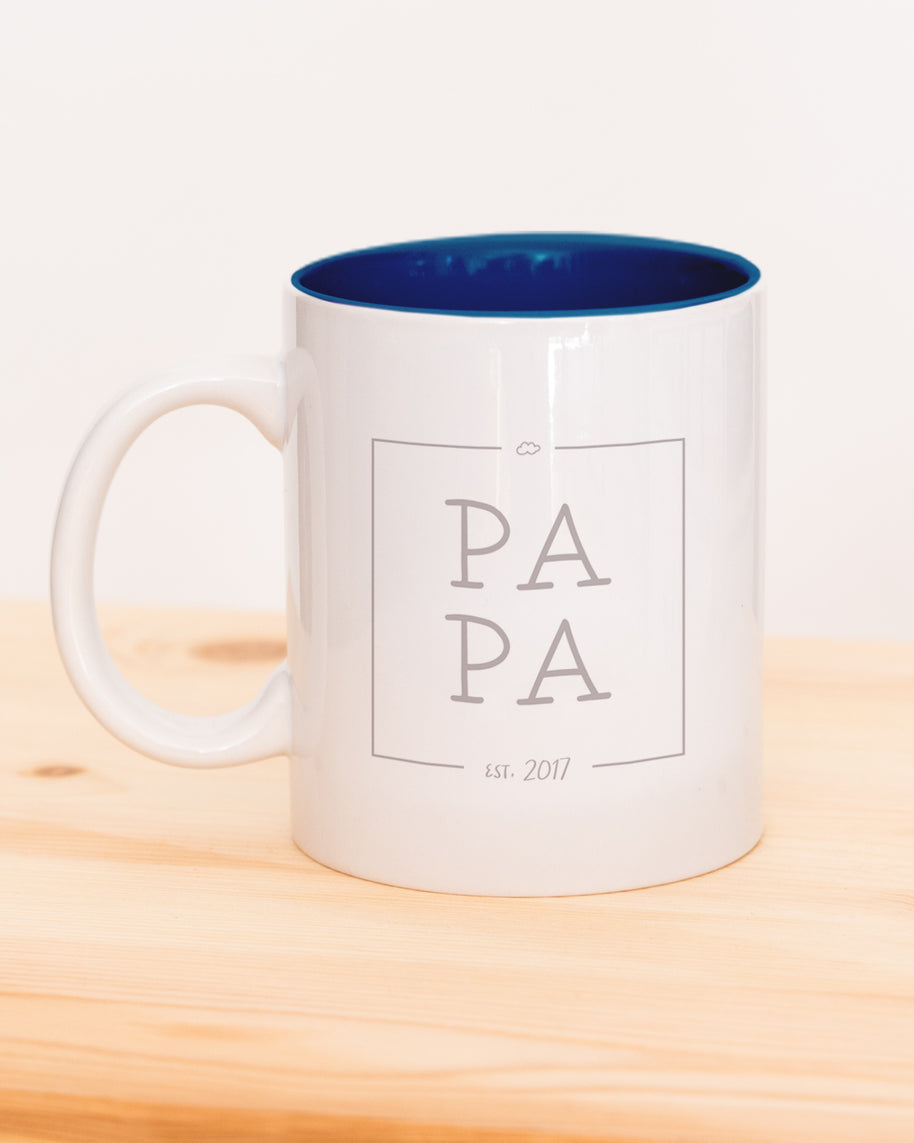 Papa est - Lalelove Tasse Dunkelblau Tasse lalelove