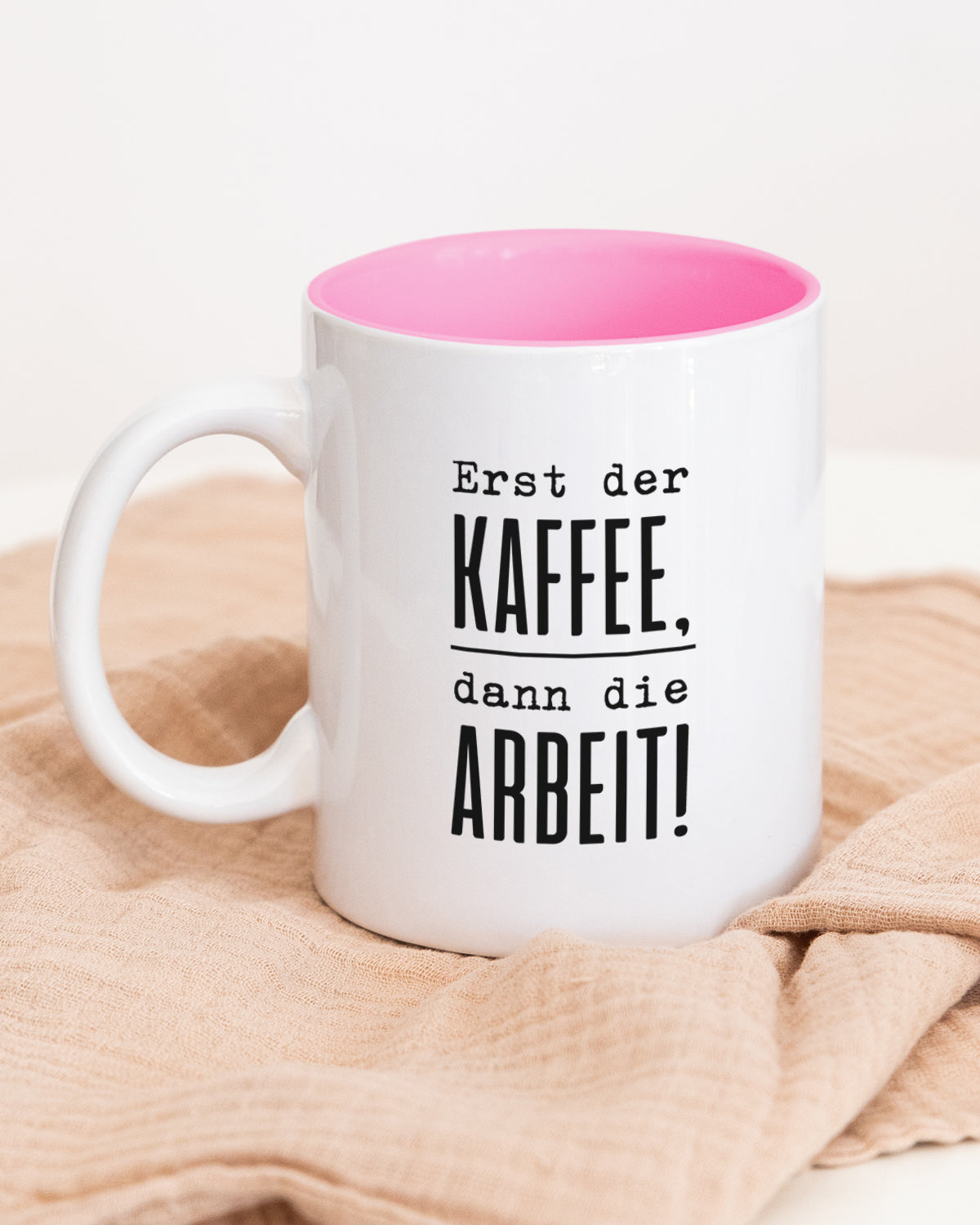 Erst der Kaffee - Tasse Pink Tasse Lieblingskollegen®