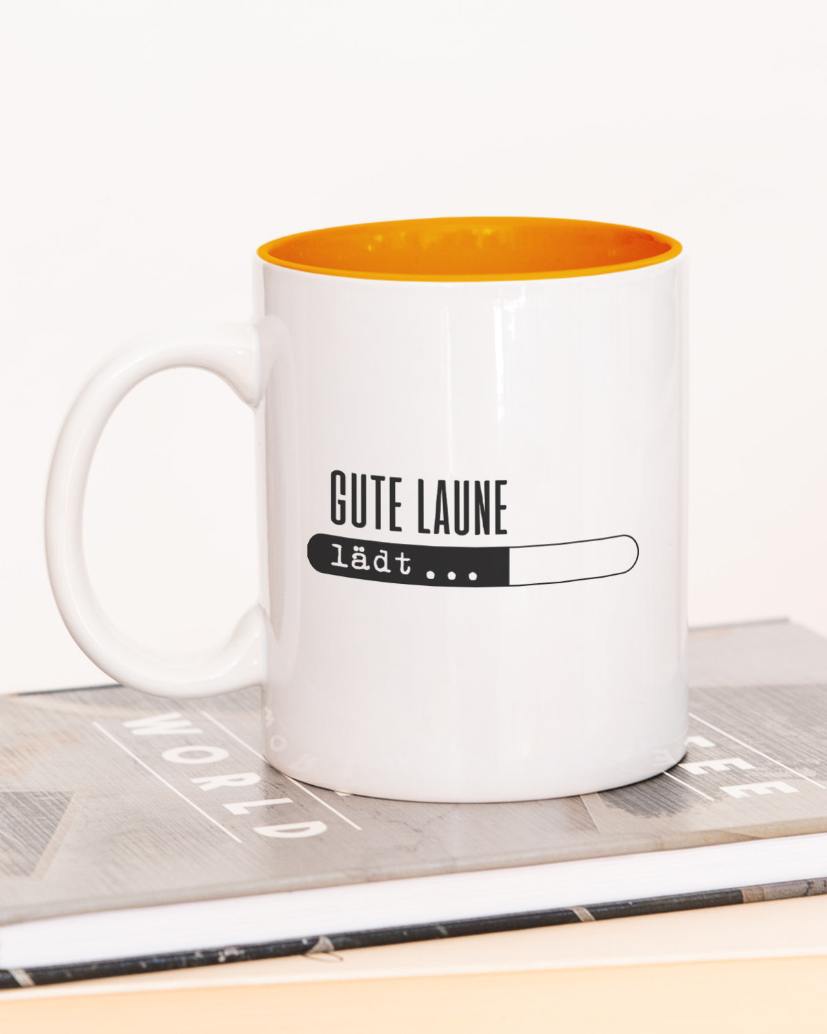 Gute Laune lädt - Tasse Orange Tasse Lieblingskollegen®