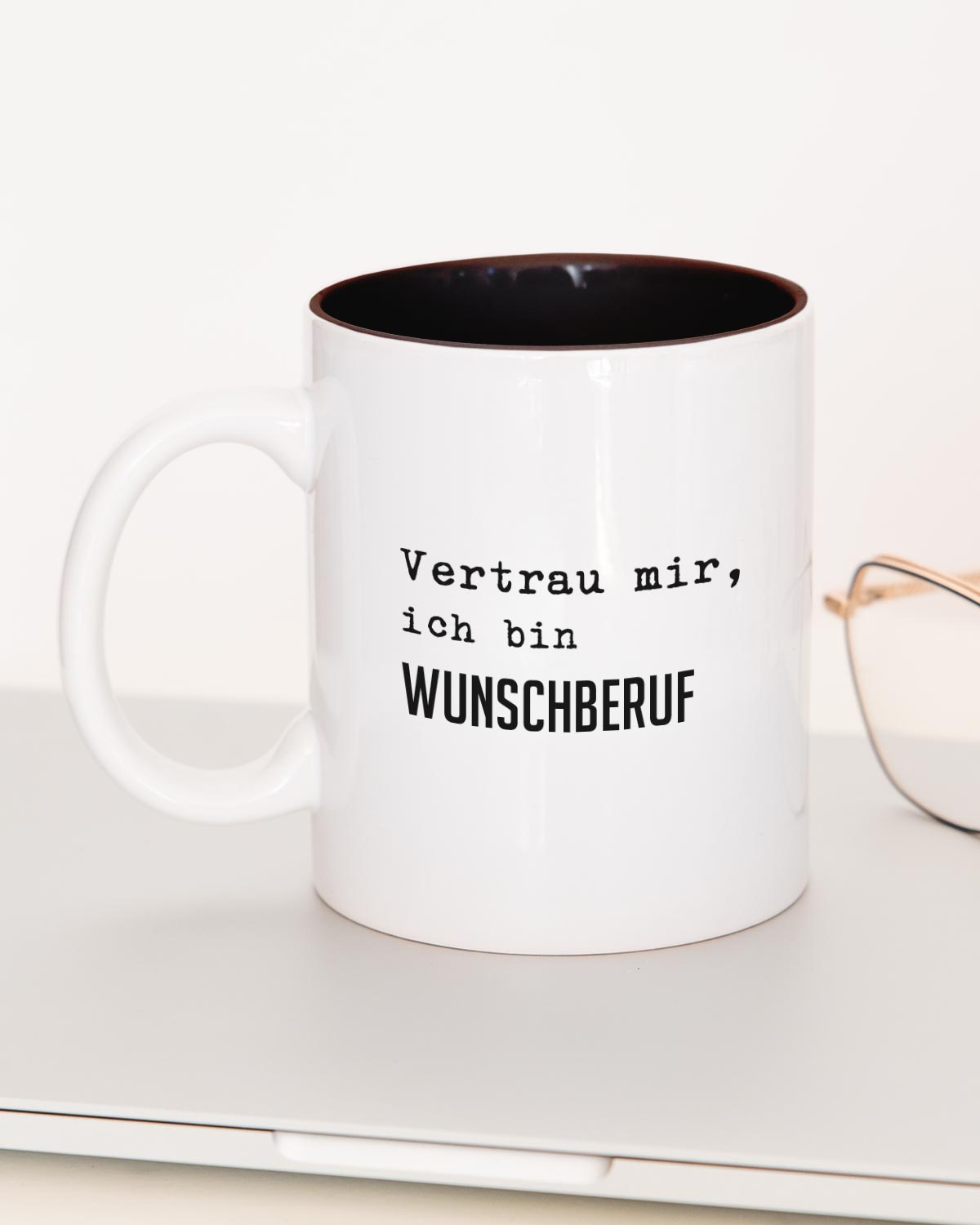 Vertrau mir (+Wunschberuf) - Tasse Schwarz Tasse Lieblingskollegen®