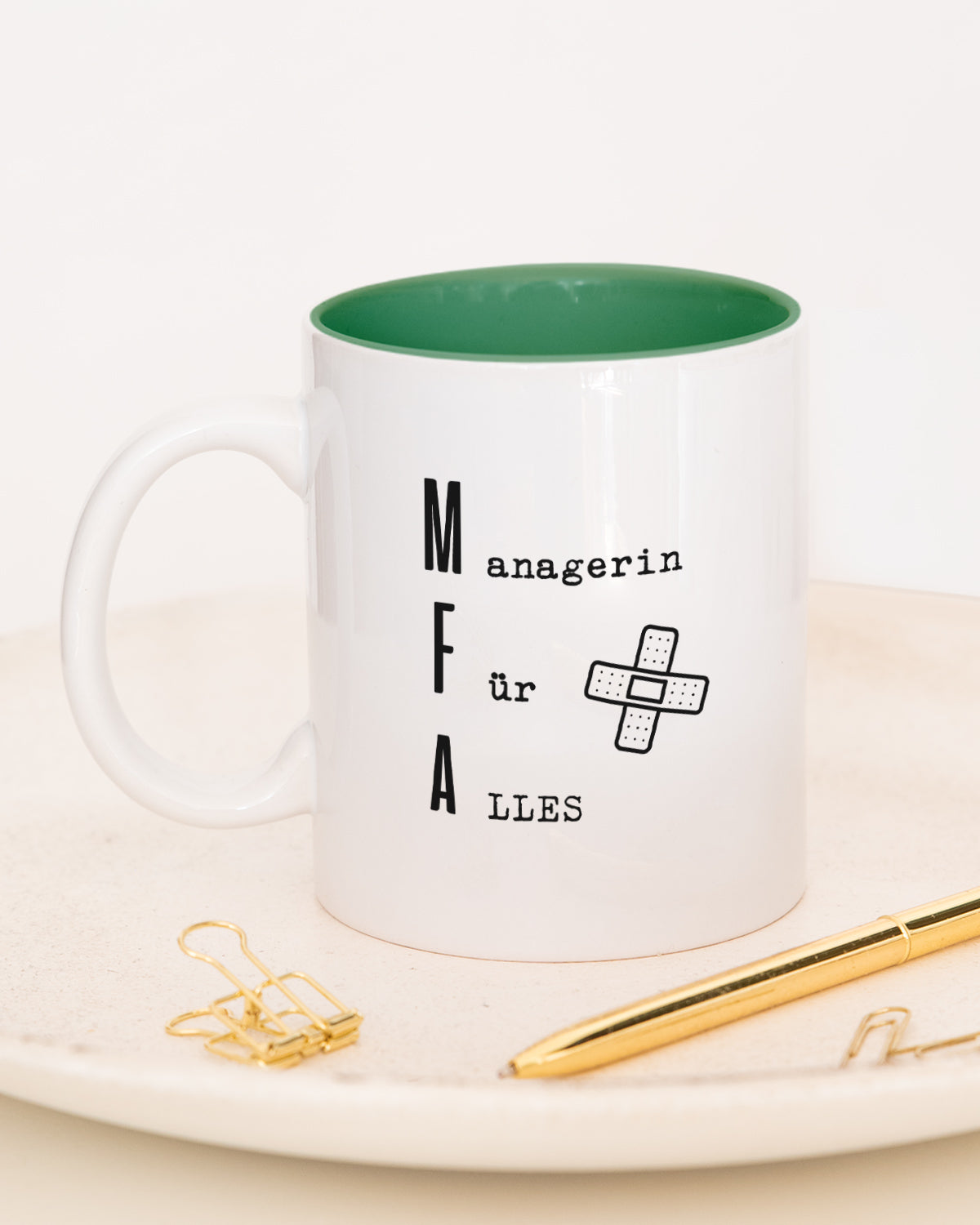 MFA: Managerin für alles - Tasse Dunkelgrün Tasse Lieblingskollegen®