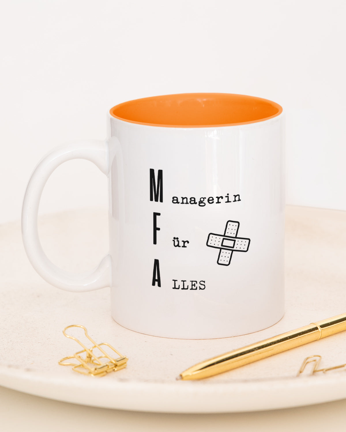 MFA: Managerin für alles - Tasse Orange Tasse Lieblingskollegen®