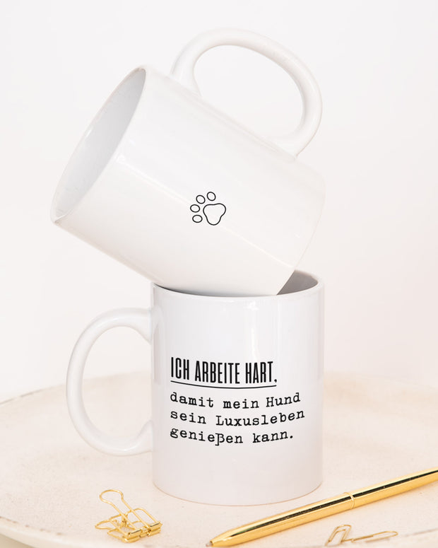 Ich arbeite hart - Tasse