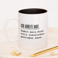 Ich arbeite hart - Tasse