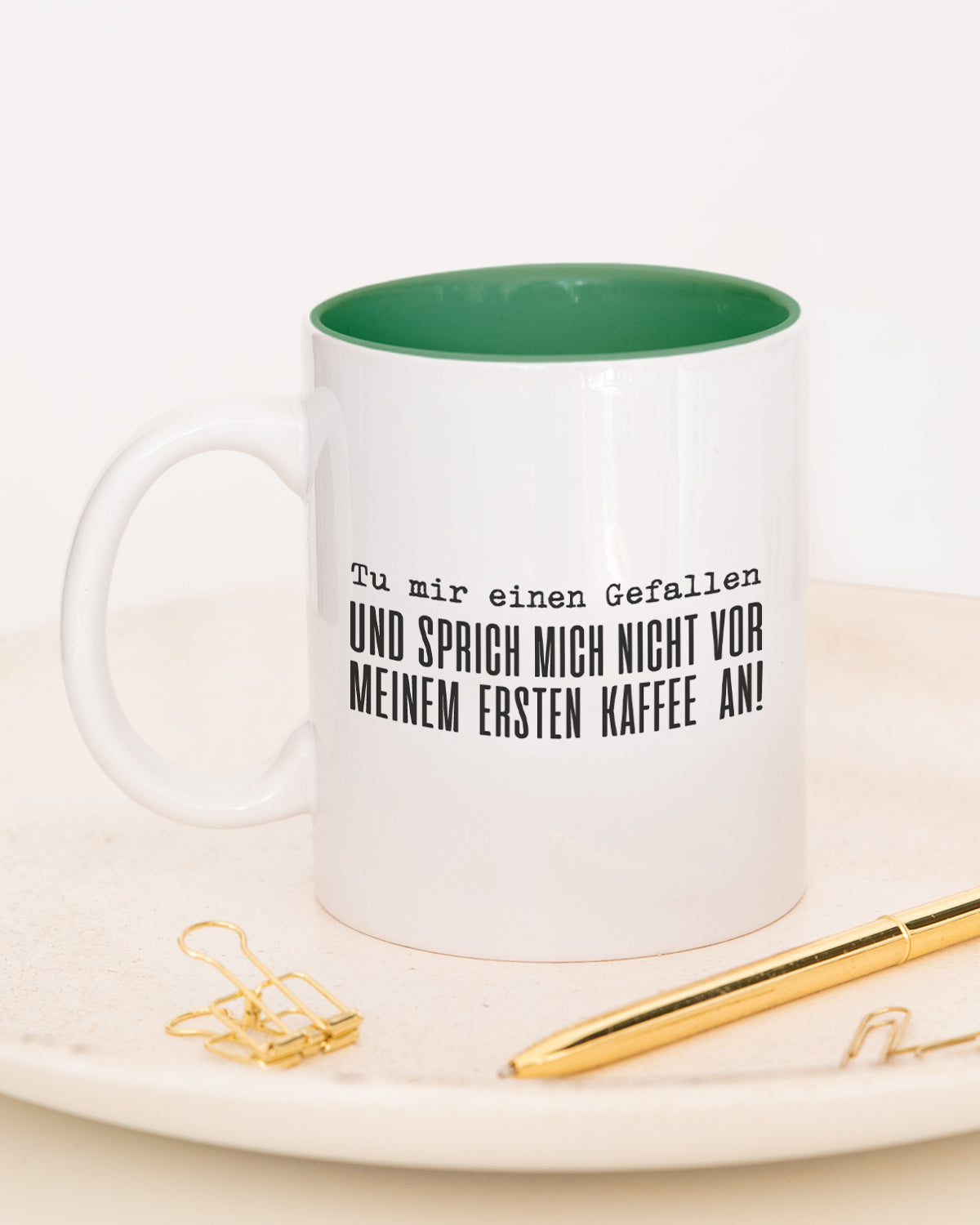 Vor meinem ersten Kaffee - Tasse Dunkelgrün Tasse Lieblingskollegen®