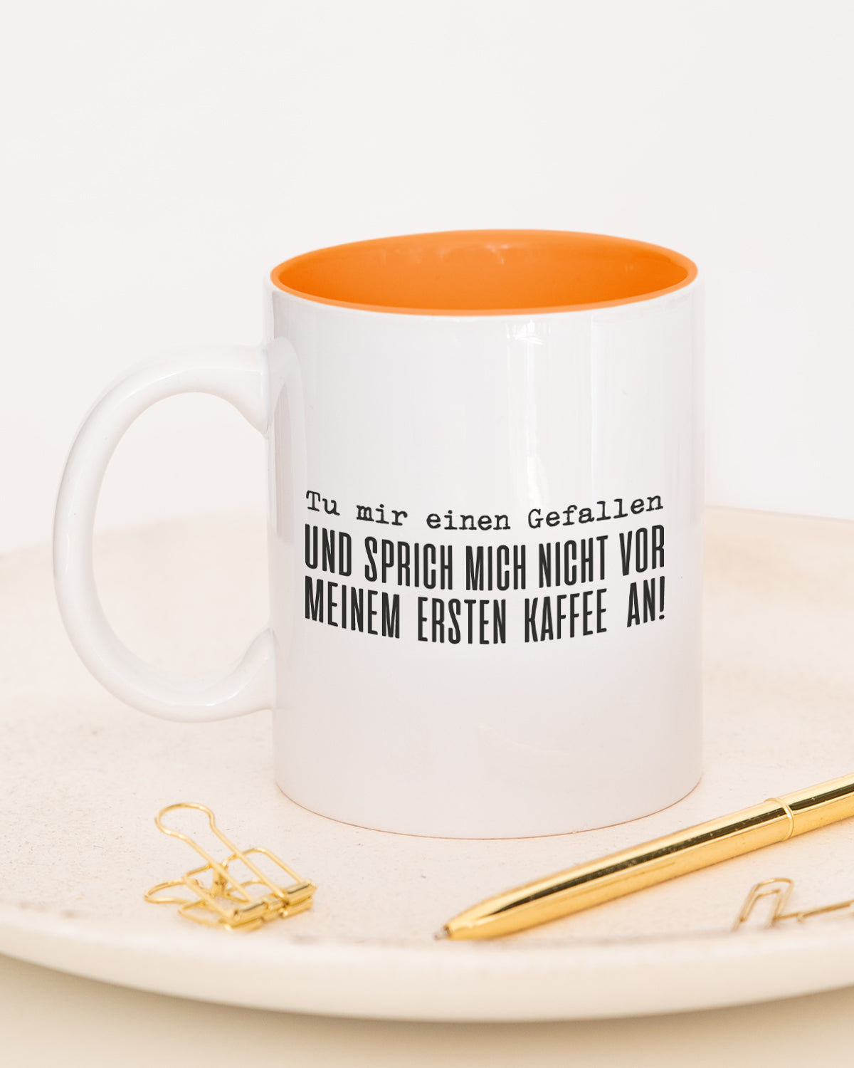 Vor meinem ersten Kaffee - Tasse Orange Tasse Lieblingskollegen®