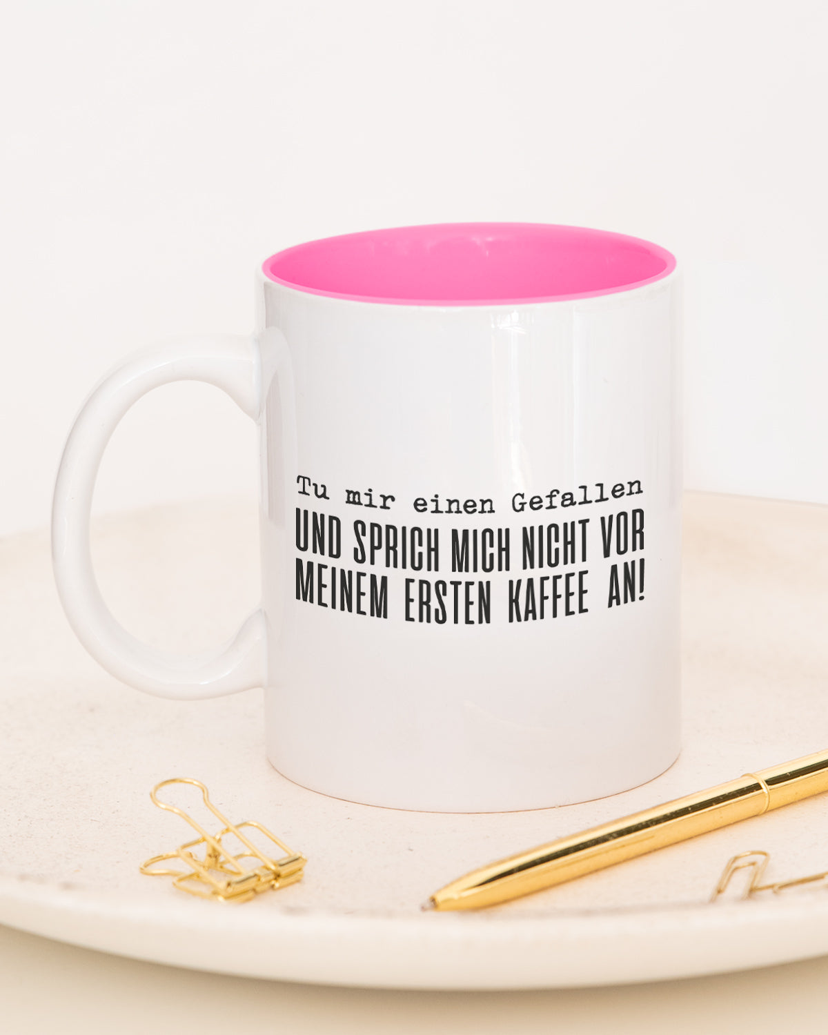 Vor meinem ersten Kaffee - Tasse Pink Tasse Lieblingskollegen®
