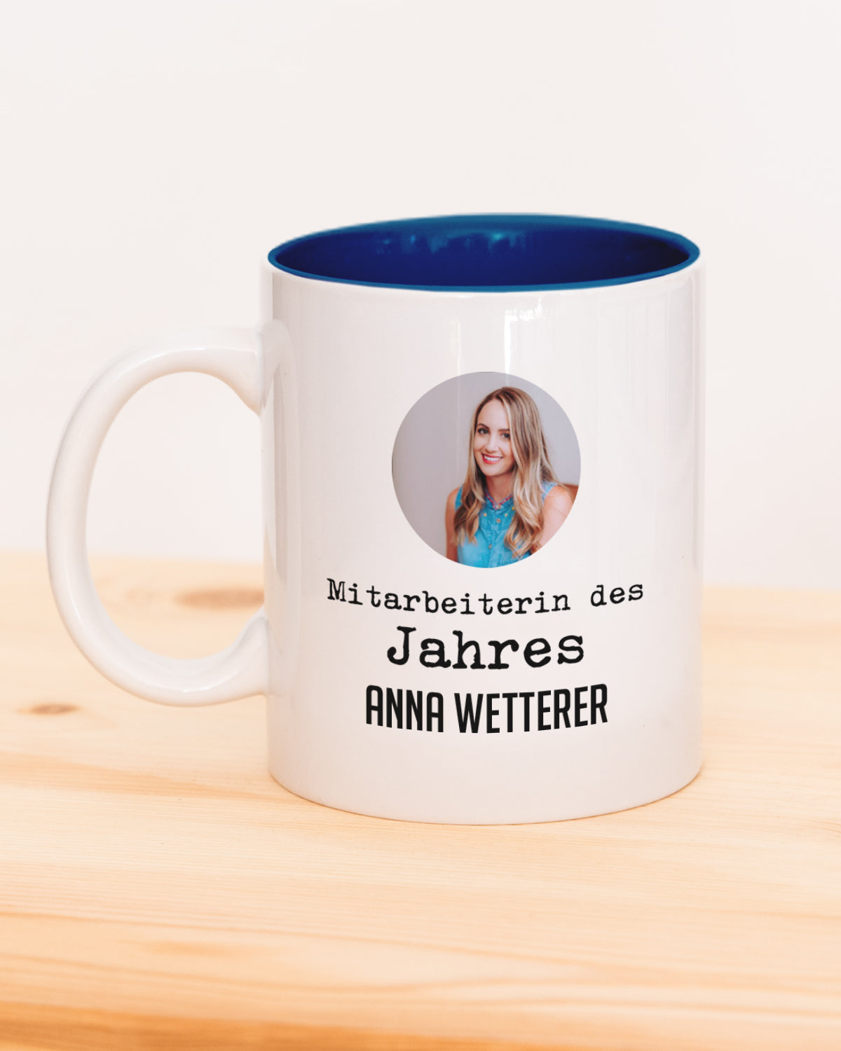 Mitarbeiterin des - Tasse Dunkelblau Tasse Lieblingskollegen®