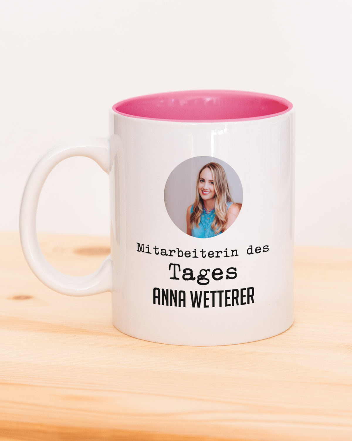 Mitarbeiterin des - Tasse Pink Tasse Lieblingskollegen®