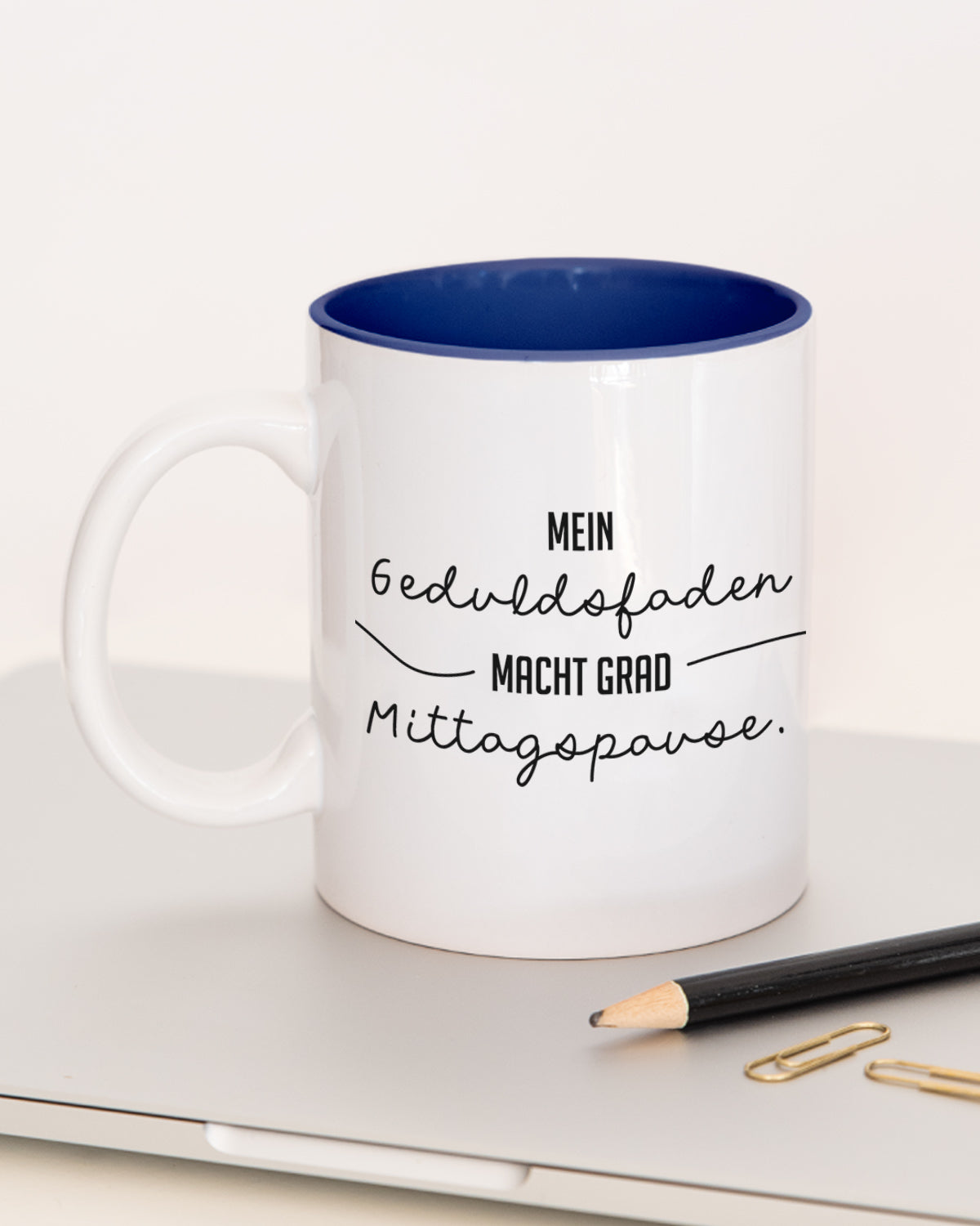 Geduldsfaden - Tasse Dunkelblau Tasse Lieblingskollegen®