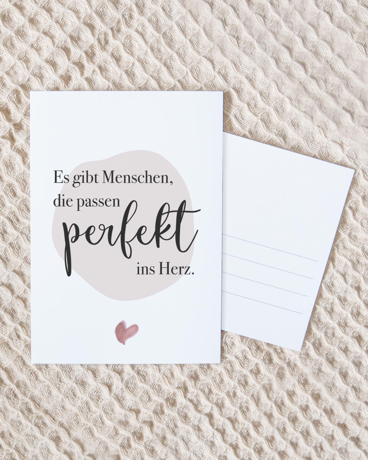 Perfekt ins Herz - Postkarte Postkarte Lieblingsmensch®