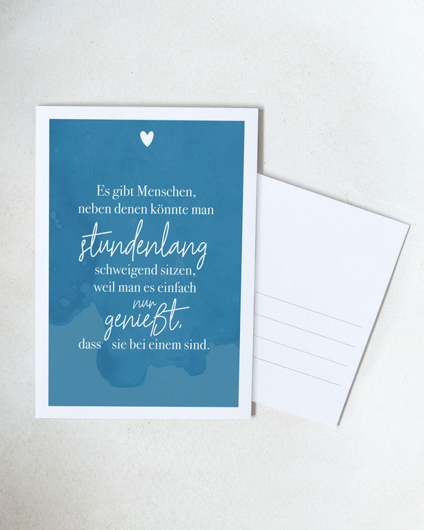 Schweigend sitzen - Postkarte Postkarte Lieblingsmensch®