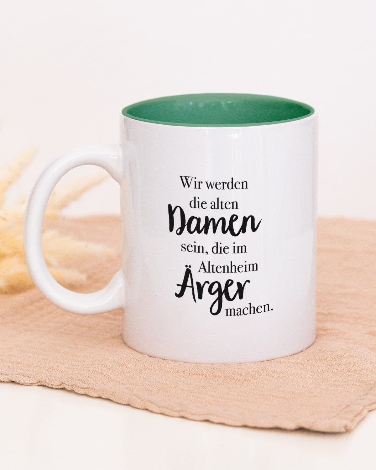 Damen im Altenheim - Tasse Dunkelgrün Tasse Lieblingsmensch®