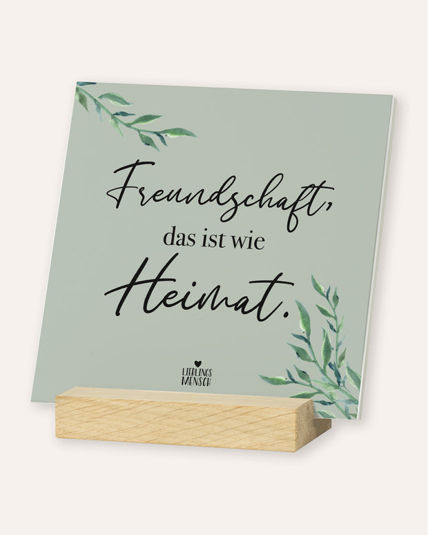 Freundschaft - Karten im Holzaufsteller Karten im Holzaufsteller LM6896_Holzaufsteller_Freundschaft_Mockup Lieblingsmensch®