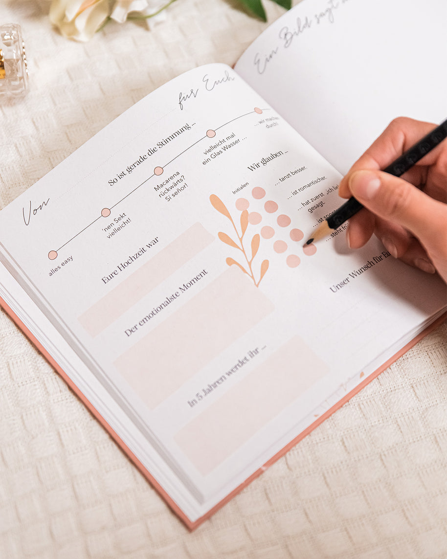 Gästebuch Hochzeit Aufdruck Blumen Beige