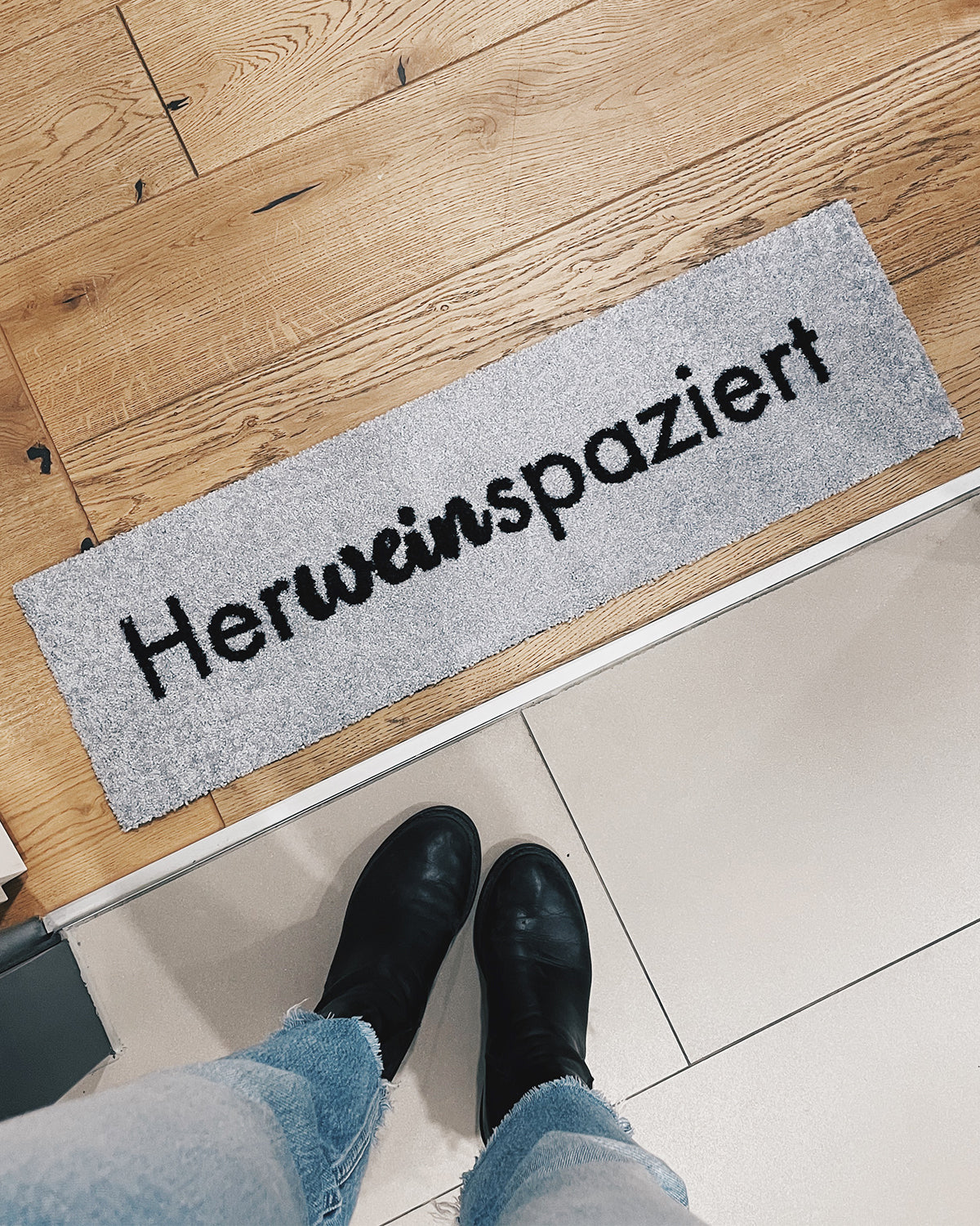 Herweinspaziert® - Fußmatte schmal Fußmatte Visual Statements®