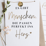 Pinky Swear - Halskette Gold mit Karte