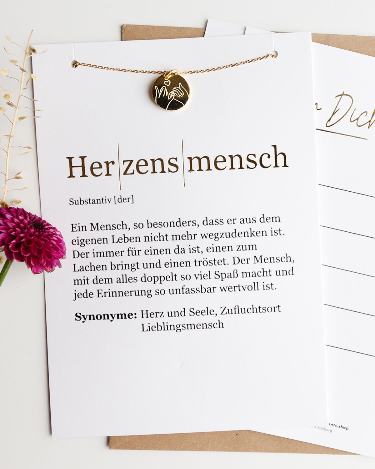 Pinky Swear - Halskette Gold mit Karte Halskette Visual Statements®