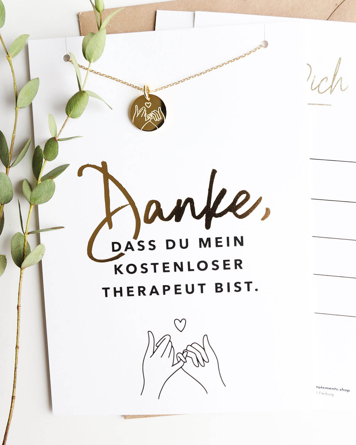 Pinky Swear - Halskette Gold mit Karte Halskette Visual Statements®