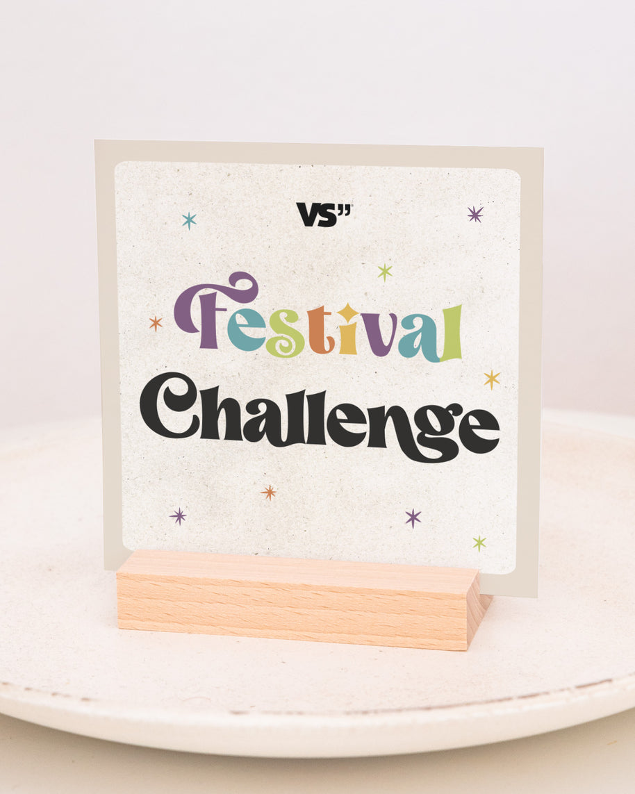VS" Festival Challenges - Karten im Holzaufsteller