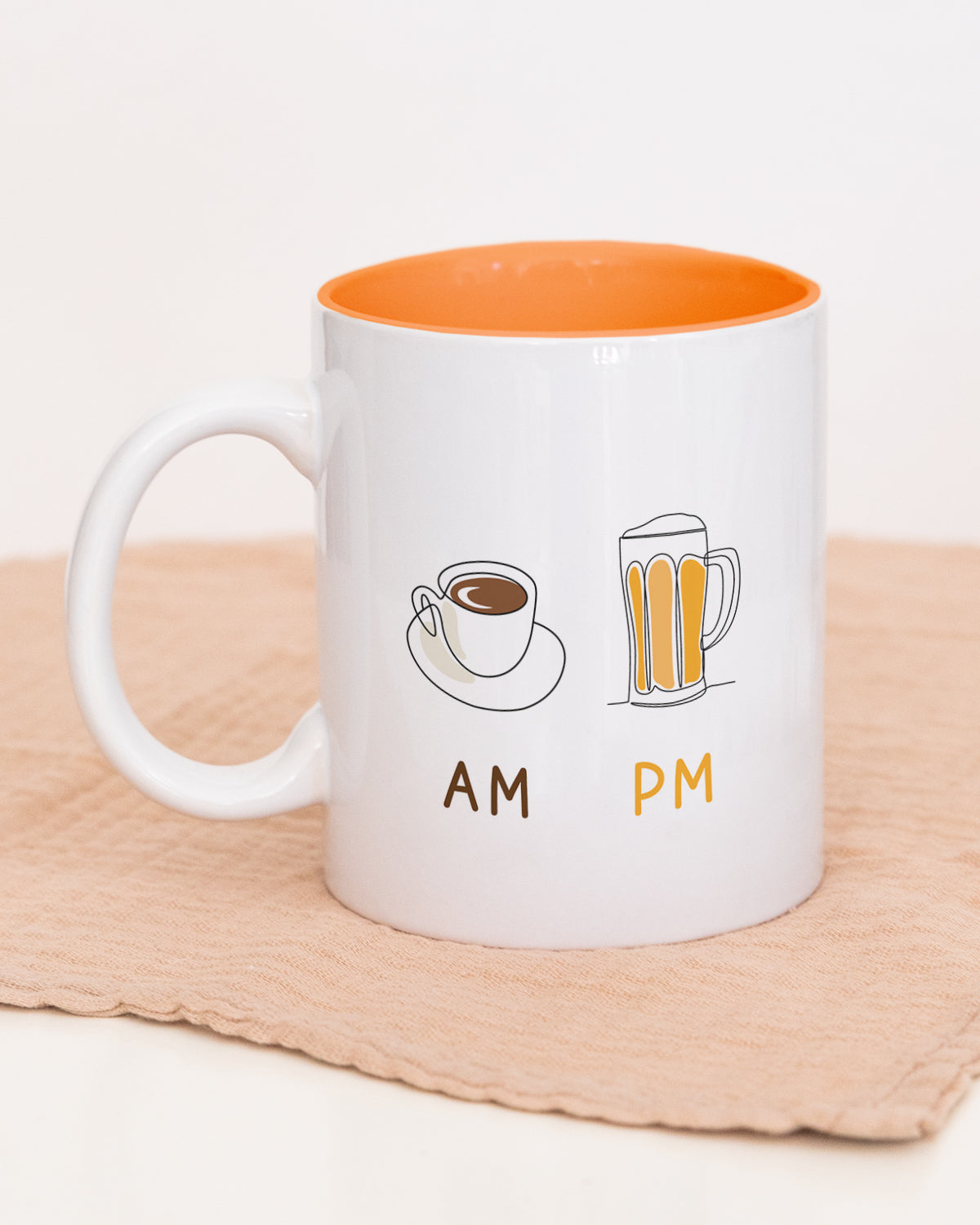 AM Coffee | PM Bier - Tasse Orange Tasse Visual Statements®