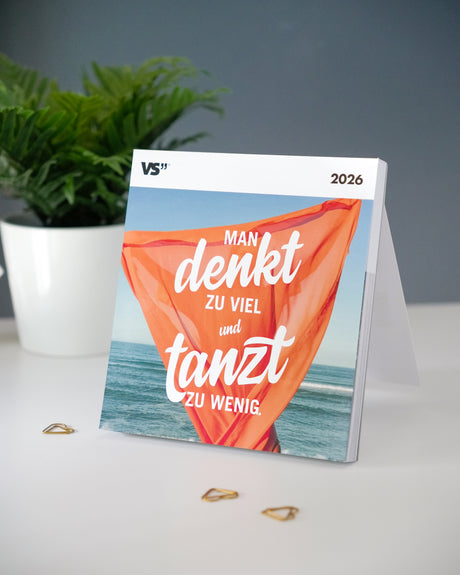 VS" - Postkartentischkalender 2026 Kalender VISUAL STATEMENTS