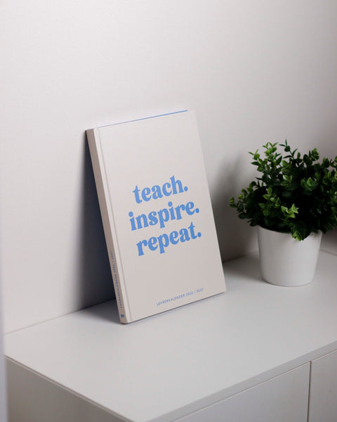 Lehrerkalender 2026 / 2027 - teach, inspire. repeat.