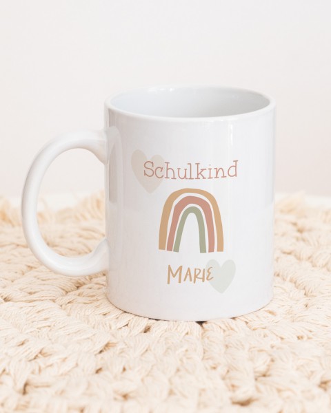 Personalisierte Tasse zum Schulanfang mit Regenbogen