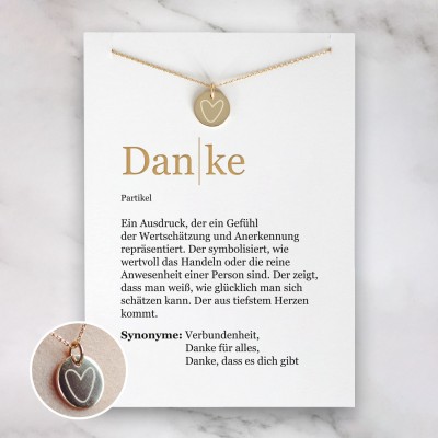 Dankeschön-Geschenk - Halskette mit eingraviertem Herz und einer Karte mit der Definition von "Danke"